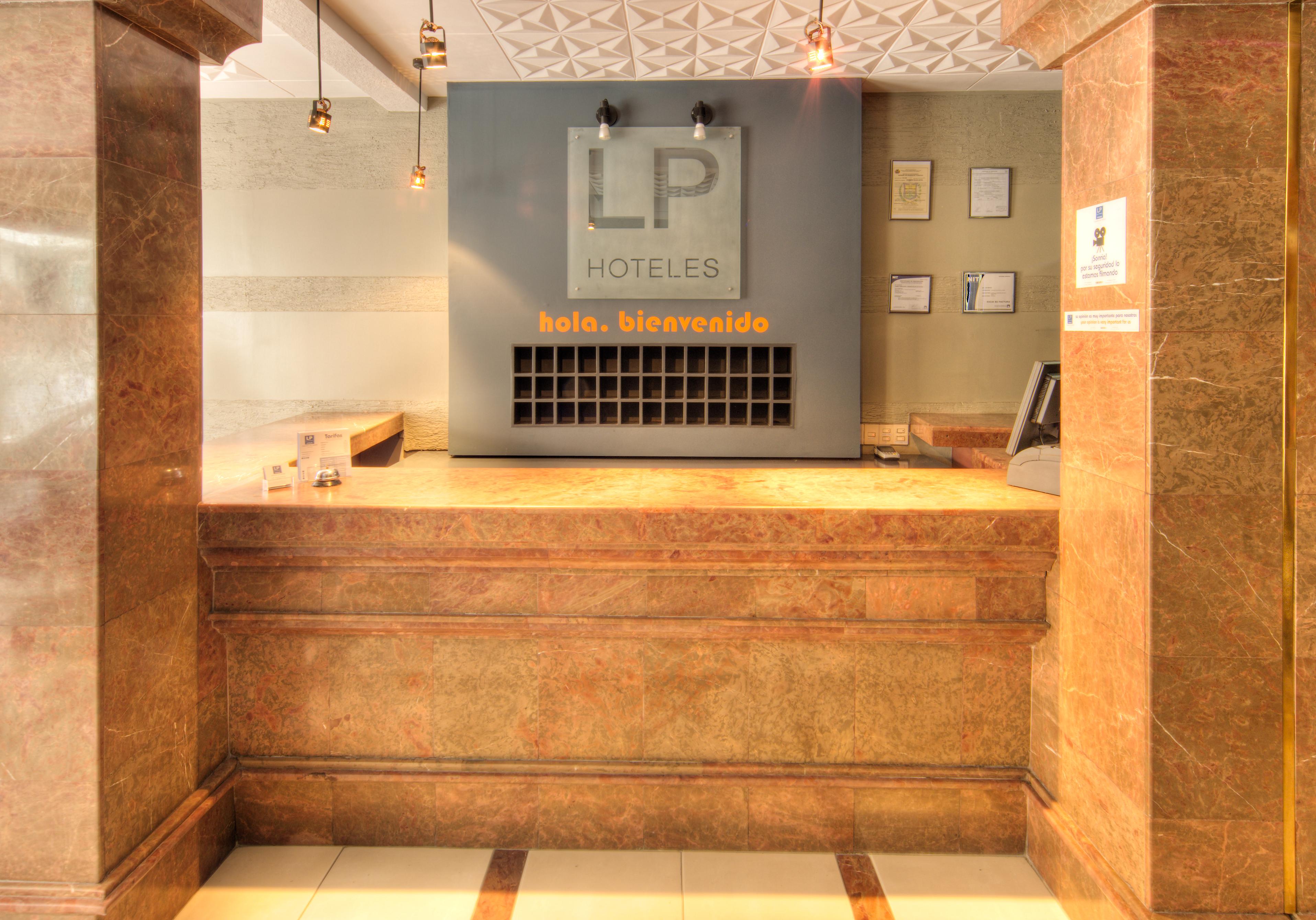 Lp Columbus Hotel La Paz